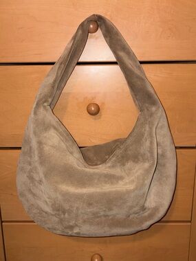 Flattered Alva shoulder bag suede sand